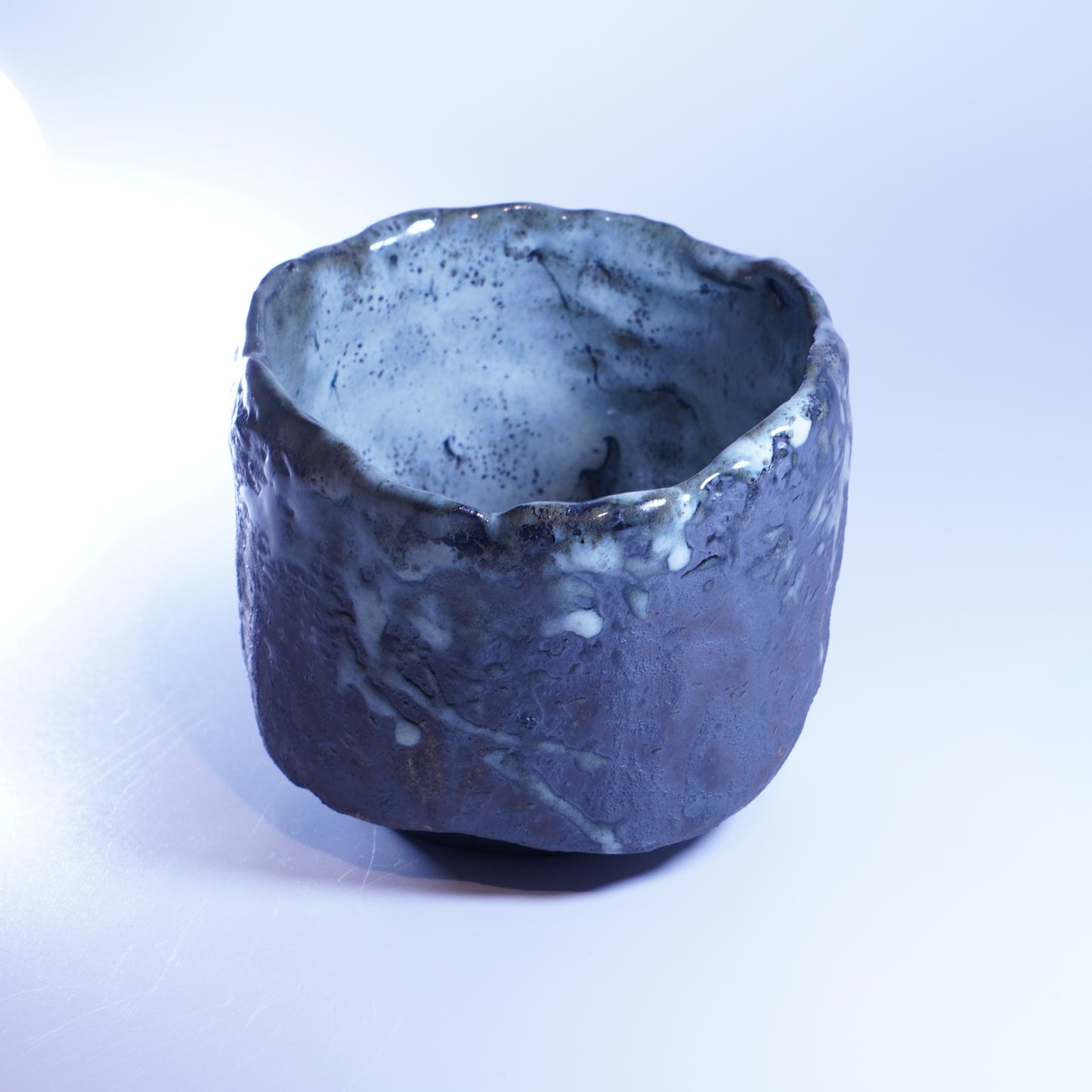 《闇月焼 • 雪》寸茶碗 “Dark Moon: Snow” Tall Tea bowl