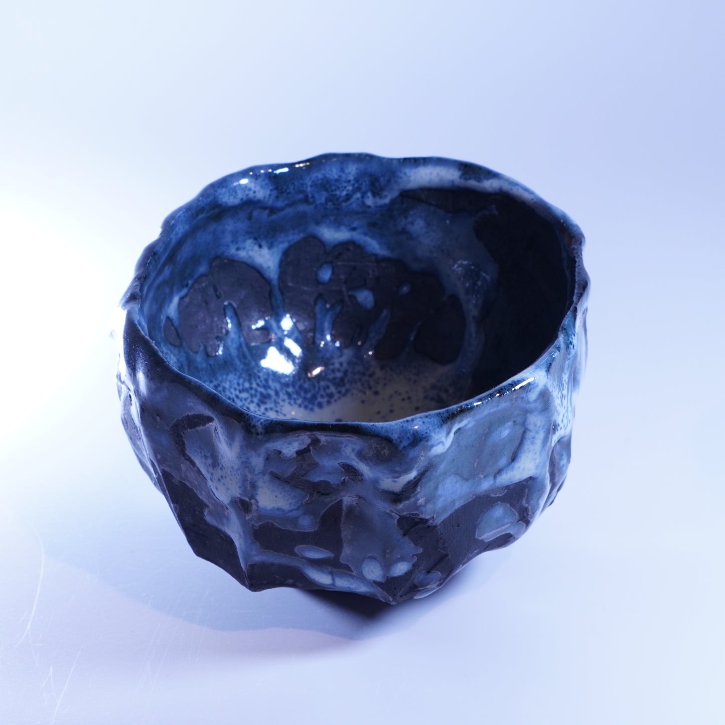 《闇月焼 • 雪》雪十二割茶碗 “Dark Moon: Snow” 12 cuts Tea Bowl