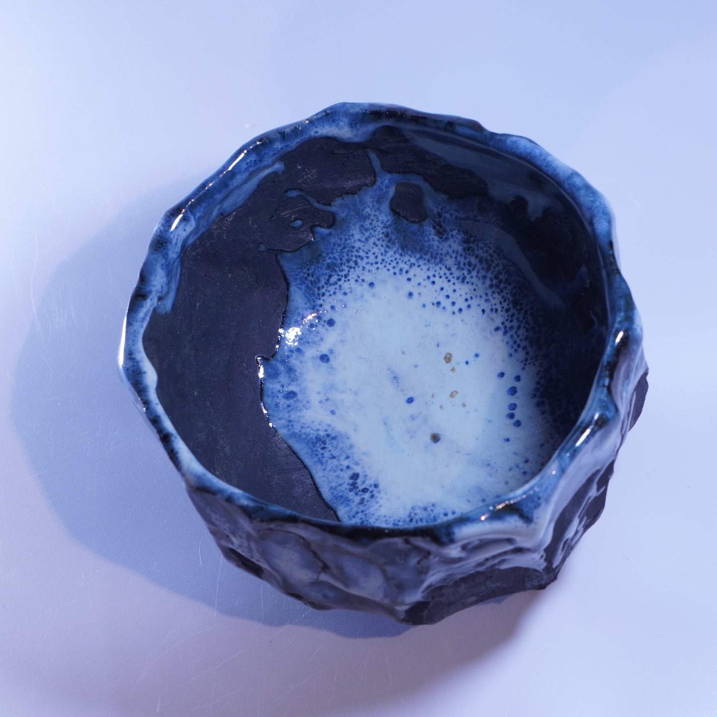 《闇月焼 • 雪》雪十二割茶碗 “Dark Moon: Snow” 12 cuts Tea Bowl