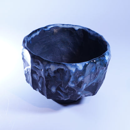 《闇月焼 • 雪》雪十二割茶碗  “Dark Moon: Snow”  12 cuts Tea Bowl