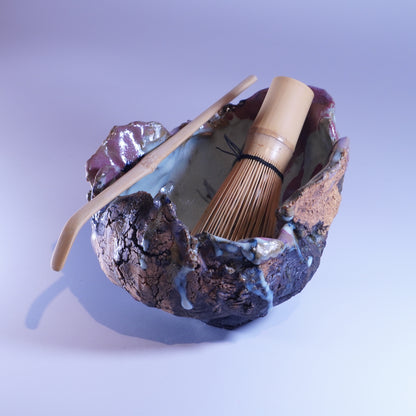 《岩裂飛雪》茶碗 “ Blizzard Cracking Rock” Tea Bowl